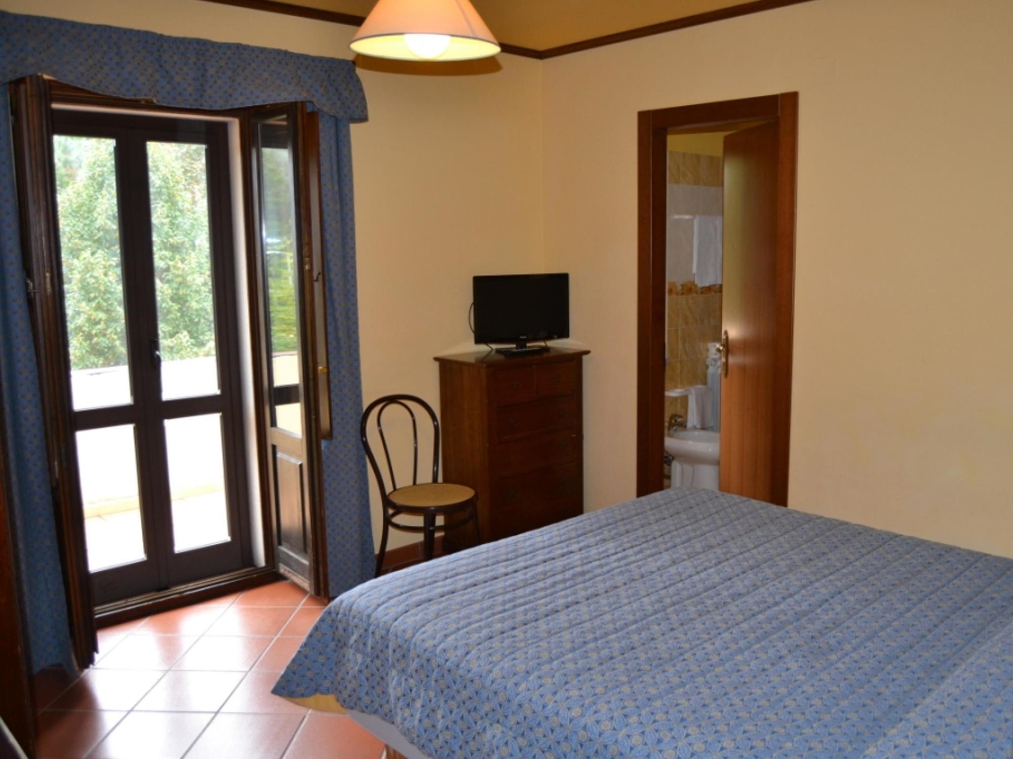 Hotel Valle Dell' Oro Pescasseroli Exterior foto