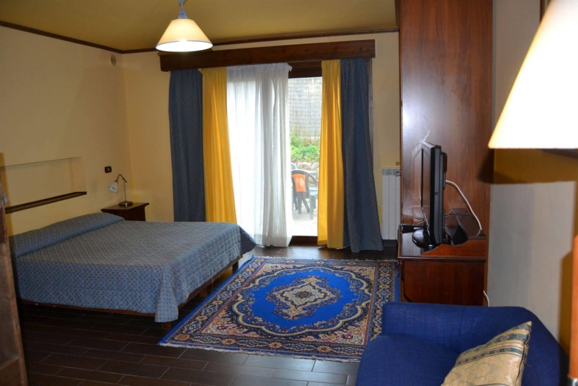 Hotel Valle Dell' Oro Pescasseroli Exterior foto