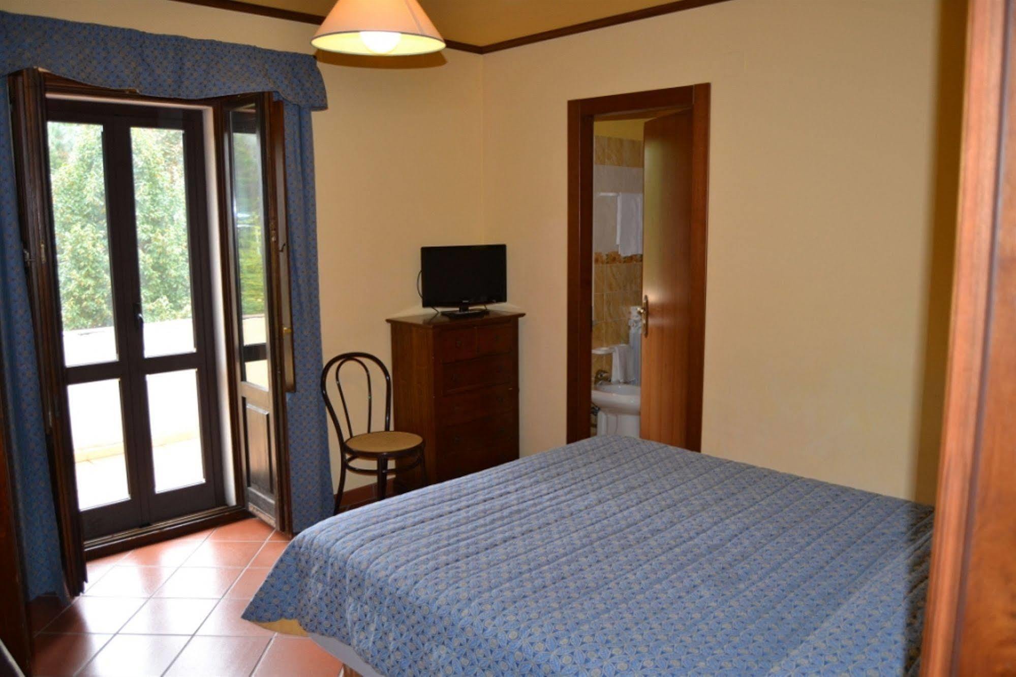 Hotel Valle Dell' Oro Pescasseroli Exterior foto